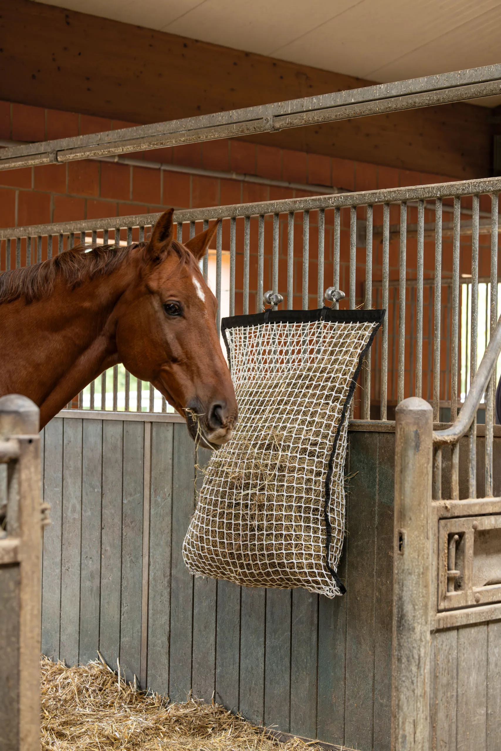 Heunetz mit Füllhilfe 100 x 150 cm – 3 x 3 cm Maschenweite, ca. 12 kg