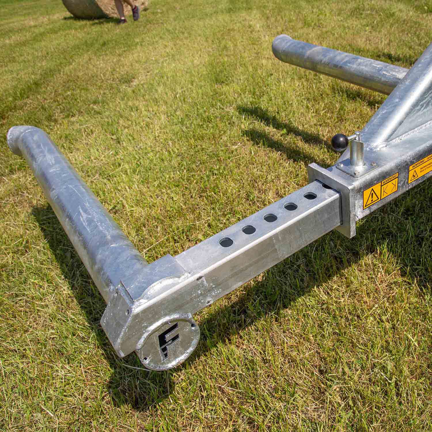 Fliegl Ballentransportgerät Schmetterling – 2 Rundballen | hydraulisch, verzinkt