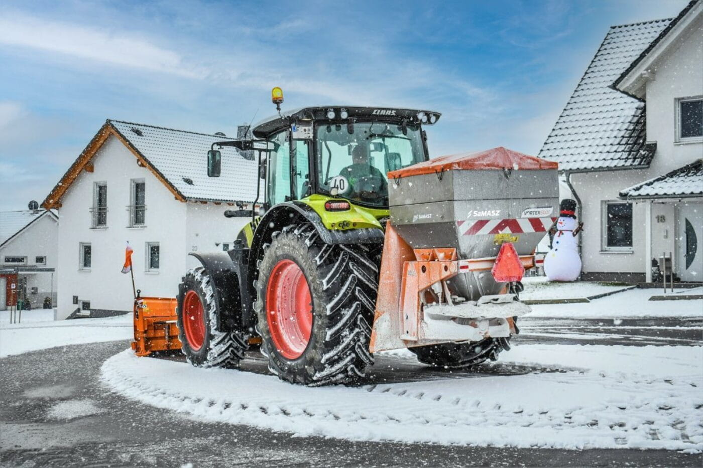 tractor, schneepflug, tractormaschine, landwirtschaftliche maschine, winterfahrzeug