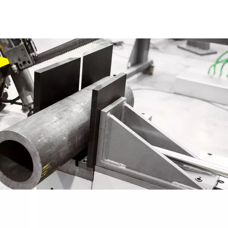 Bomar Metall-Bandsägemaschine Transverse - halbautomatische, stufenloser Schnittgeschwindigkeit, 610x440 mm Schnittbereich