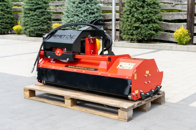 Remet CNC Schlegelmulcher FMS-140P mit Seitenverschiebung