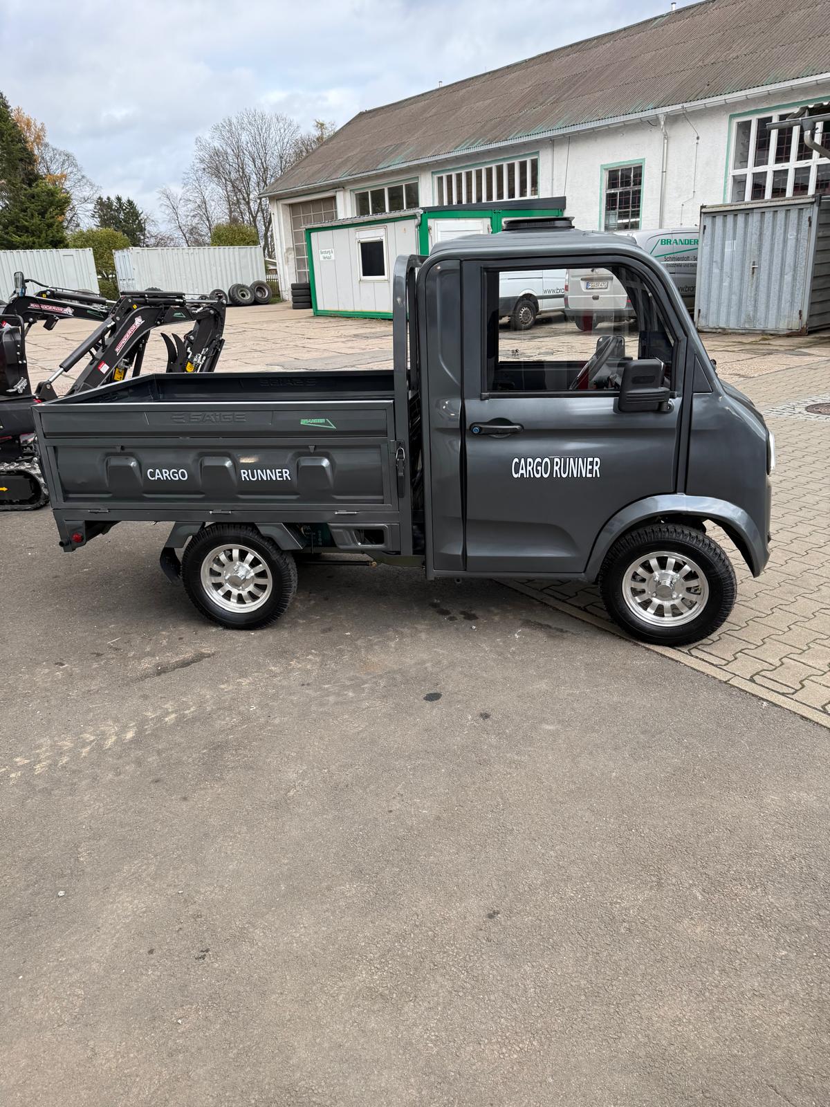 Cargo Runner Toro Electric Tipper – Electric Light Truck | 1500 W | High Payload | 40 km/h