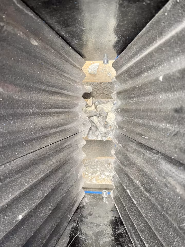 Anhänger Backenbrecher Bizon 450 - Benzinmotor 18PS