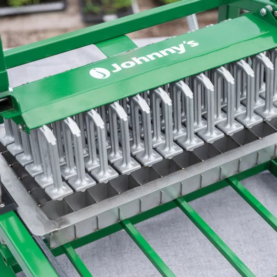 Professionelle Tisch-Erdpresse für 72 Erdballen 35x35x50 mm | Johnny's Selected Seeds Soil Block Maker für 20x50 cm Anzuchtplatten