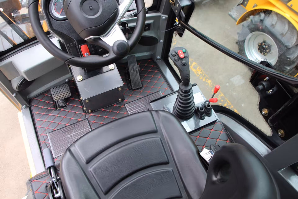 Electric wheel loader with cabin – 1000 kg lifting capacity & 240 Ah lithium battery