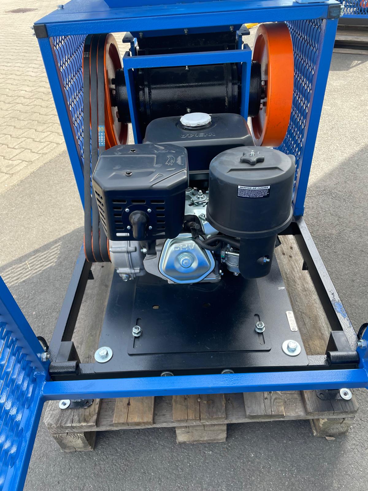 Backenbrecher B300 - Benzinmotor 13PS