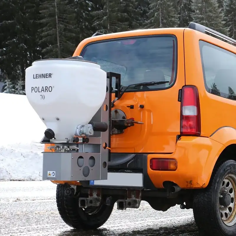 Schneestreuer, Fahrzeuganbau, Streugutbehälter, Kunststoffbehälter, Winterdienst