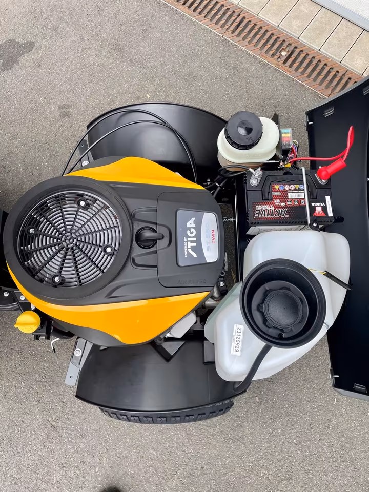 Stiga Park 500 WX all-wheel drive front mower