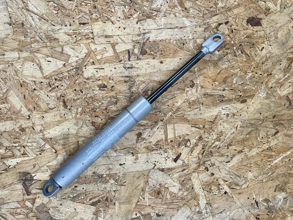 E035856 Stabilus Gasdruckdämpfer 750N / 225,5mm / Form 1