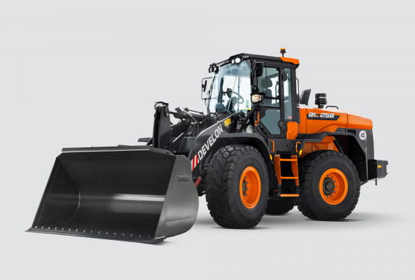 Radlader Develon DL250-7