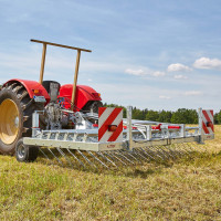 Fliegl Striegel 2700mm / 6 Zinkenreihen - KAT 2